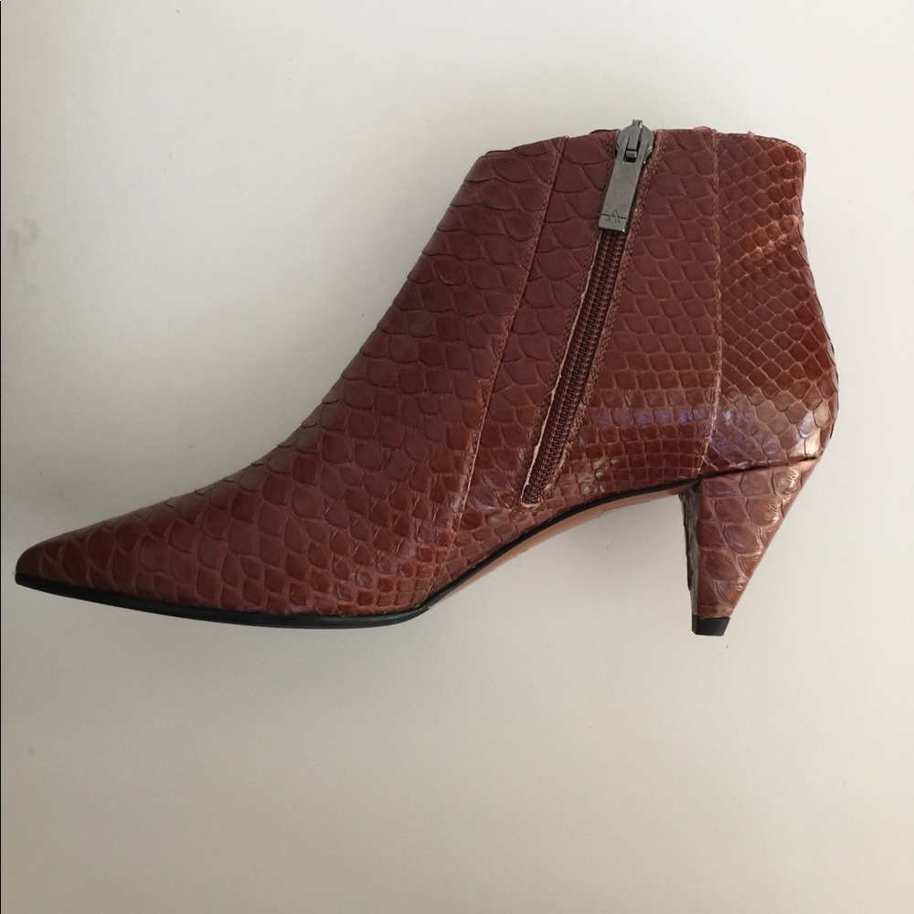 NIB Aquatalia Python Ankle Boots 7.5